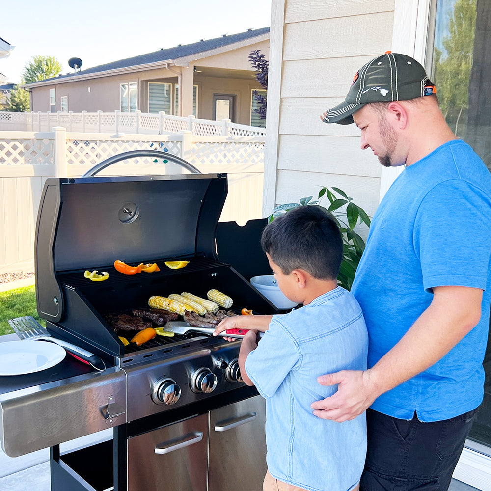 5 Bonus Features for an Outdoor Gas Grill