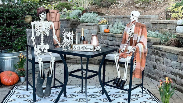 5 Best Outdoor Halloween Decorations to Spruce Up Your Yard