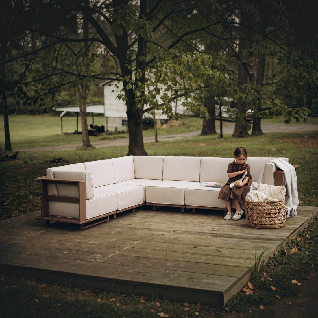 How to Create a Cozy Fall Backyard: 5 Patio Sofa Set Picks