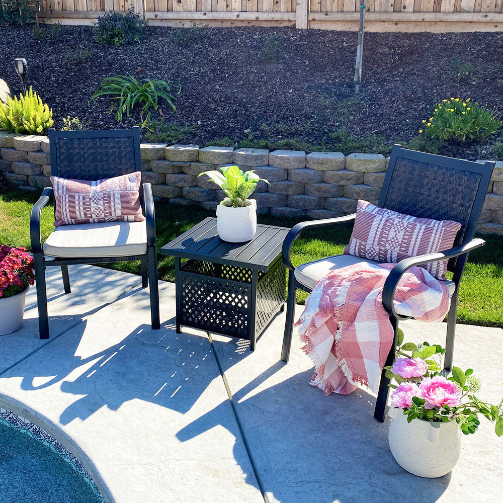 small metal outdoor chairs